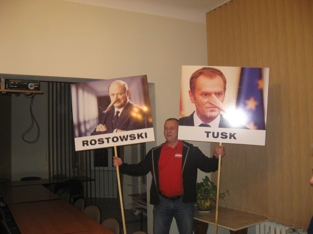 Związkowcy z Gorzowa zabrali ze sobą do Warszawy wymowne transparenty