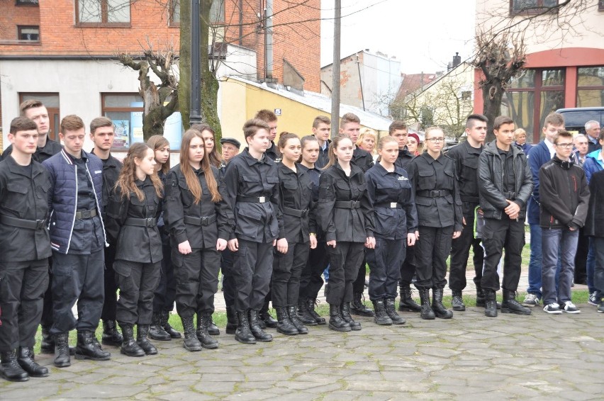 Mieszkańcy Szydłowca uczcili pamięć ofiar katyńskich oraz smoleńskich