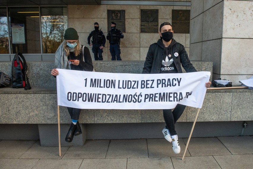 Protest gastronomii w Poznaniu 3 listopada: kucharze,...