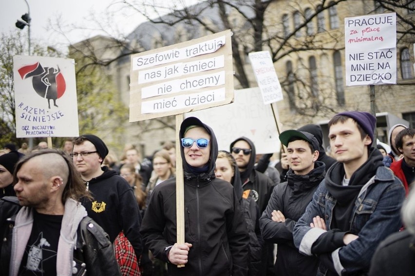 Manifestacja na placu Mickiewicza: "Stop dla zakazu aborcji....