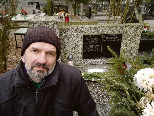 Wiesław Barczewski (Tow. Prądnickie) przy grobie Jana Kaczary