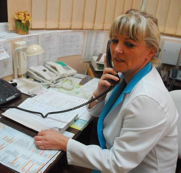- Kończymy pracę w szpitalu 31 sierpnia i nie wiemy, co dalej - mówi Alina Łaskawy, szefowa Związku Zawodowego Pielęgniarek i Położnych