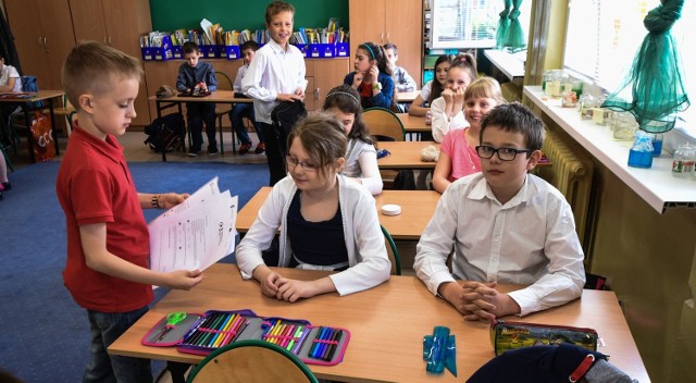 Uczniowie trzecich klas szkół podstawowych przystąpili we wtorek do Ogólnopolskiego Badania Umiejętności Trzecioklasistów, określanego w tym roku skrótem "K3".