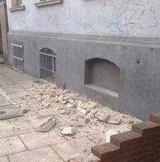 Ostatni raz podobny przypadek był w listopadzie. Wówczas kawał tynku odpadł od budynku w centrum Gorzowa. Na szczęście nikt nie ucierpiał.