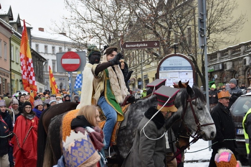 Największy pochód Trzech Króli zaplanowany jest w Tarnowie....