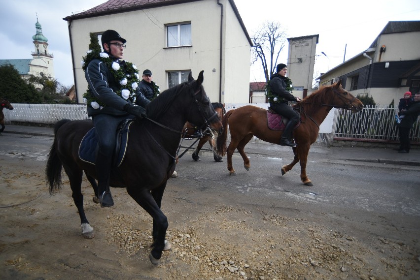 Procesja konna w Ostropie Wielkanoc 2015