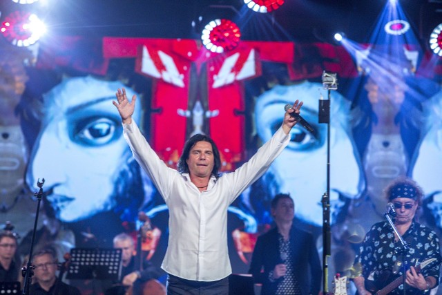 Pudelsi świętujący w tym roku 33-lecie, wykonali swoje największe przeboje podczas wieczoru „Pudelsi symfonicznie” na Festiwalu Kiepury w Krynicy
