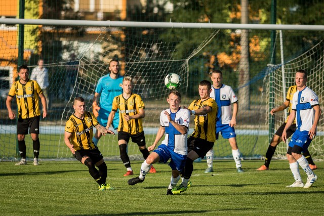 W 4. kolejce IV ligi Zawisza Bydgoszcz zremisował ze Spartą Brodnica 1:1. Gola dla niebiesko-czarnych strzelił Patryk Kozłowski (81), wyrównał Dorian Banasiak (82). Spotkanie obserwowało ponad 900 kibiców, w tym około 100 fanów zespołu z Brodnicy.