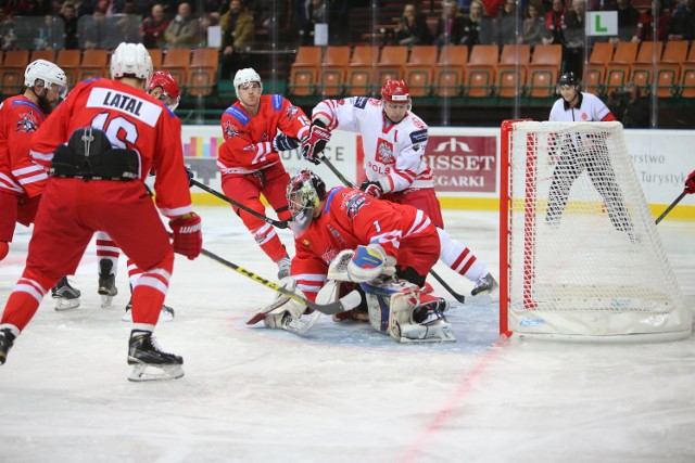 Hokej w Spodku w Katowicach: Reprezentacja Polski - Gwiazdy Ligi 5:3