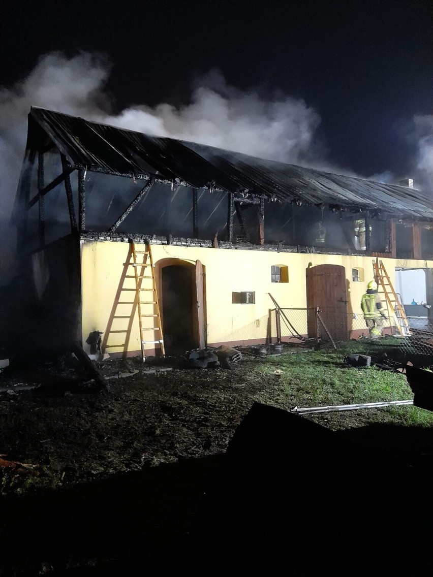 Pożar w Bielsku! Paliły się stodoła i poddasze budynku...