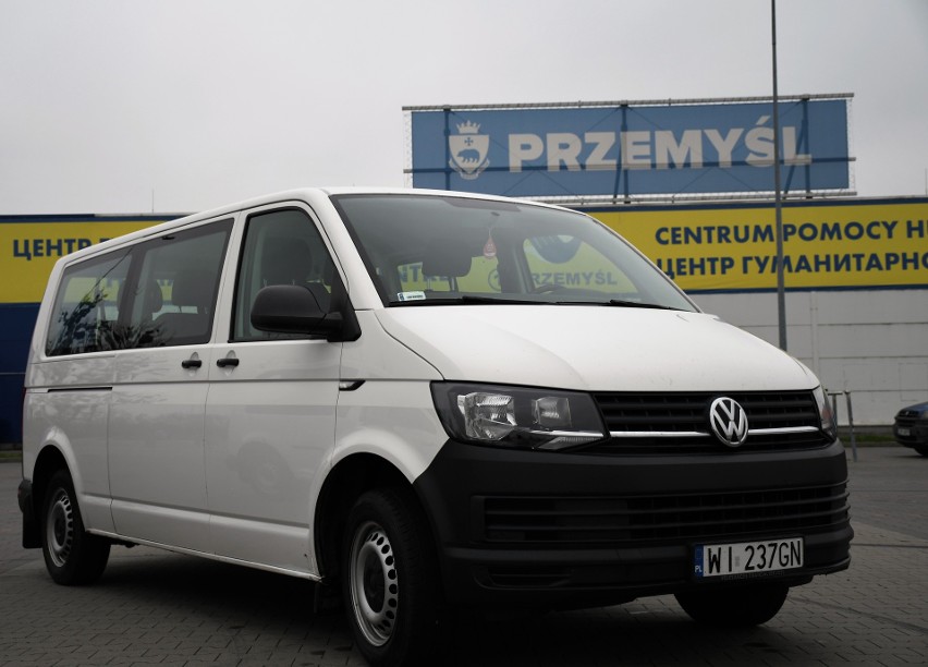 Kolejne samochody dla Podkarpackiego Oddziału PCK, aby lepiej pomagać uchodźcom z Ukrainy
