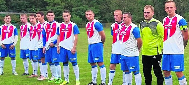 Przemysław Romanowski (z prawej) poprowadził Świt do zwycięstwa 2:0 z rezerwami Alitu. 