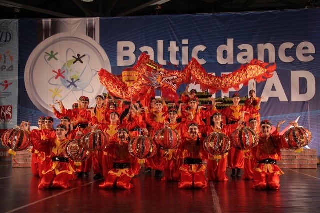 Na Mistrzostwa Europy Show Dance  w Sankt Petersburgu grupa Pech przygotowała choreografię pt. "Pocztówka z Dalekiego Wschodu&#8221;. I właśnie ten układ został nagrodzony złotym medalem. Teraz przed opolanami mistrzostwa świata.