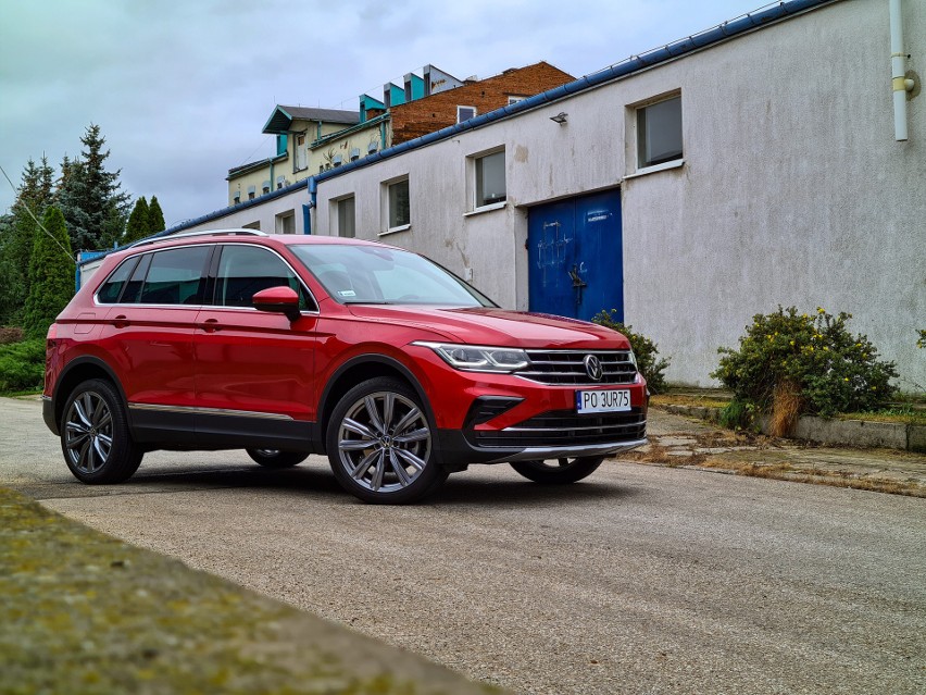 Rodzinny, wygodny SUV z napędem hybrydowym typu plug-in? Czy...