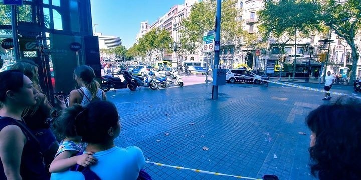 Atak terrorystyczny w Barcelonie i zamach w Cambrils
