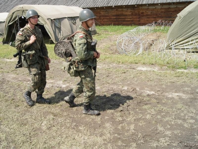 Kandydaci na żołnierzy spędzili tydzień na poligonie "Raków" (ZDJĘCIA)