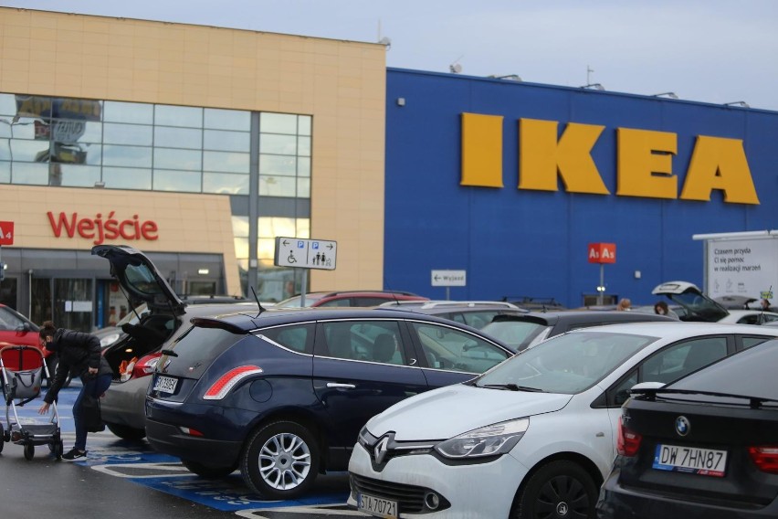 Zakupy w sklepie IKEA