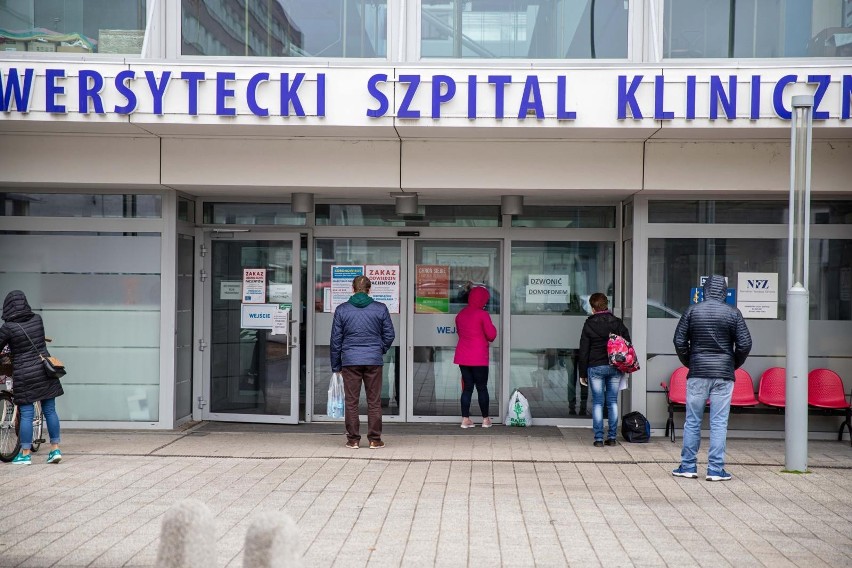 Szpital Kliniczny w Białymstoku wznowił odwiedziny 4...