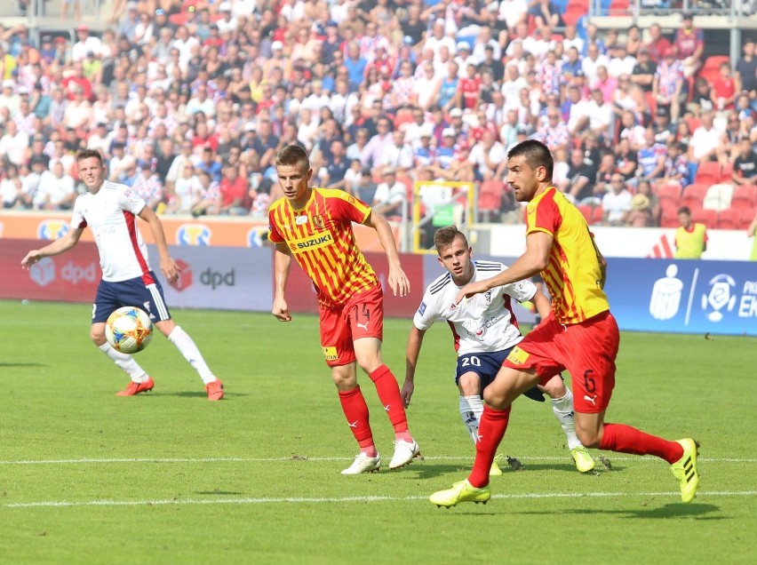 Górnik Zabrze pewnie pokonał Koronę Kielce w meczu 6....