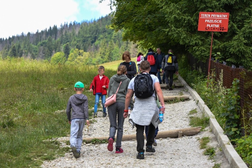 Zakopane: Turyści w szoku. Od teraz by wejść na Gubałówkę trzeba... kupić bilet!