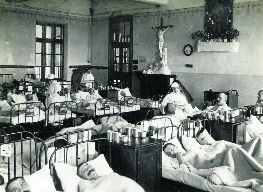 Zdjęcie ze szpitala wojskowego w czasie pierwszej wojny...