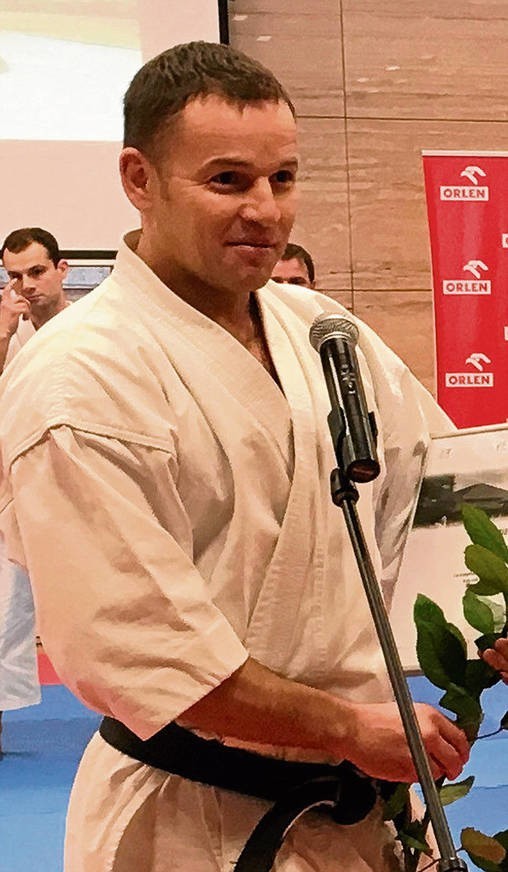 Trener Paweł Janusz (AKT)