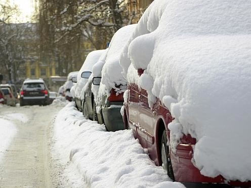 Wszechobecna sól używana do odświeżania ulic, również zagraża naszemu autu.