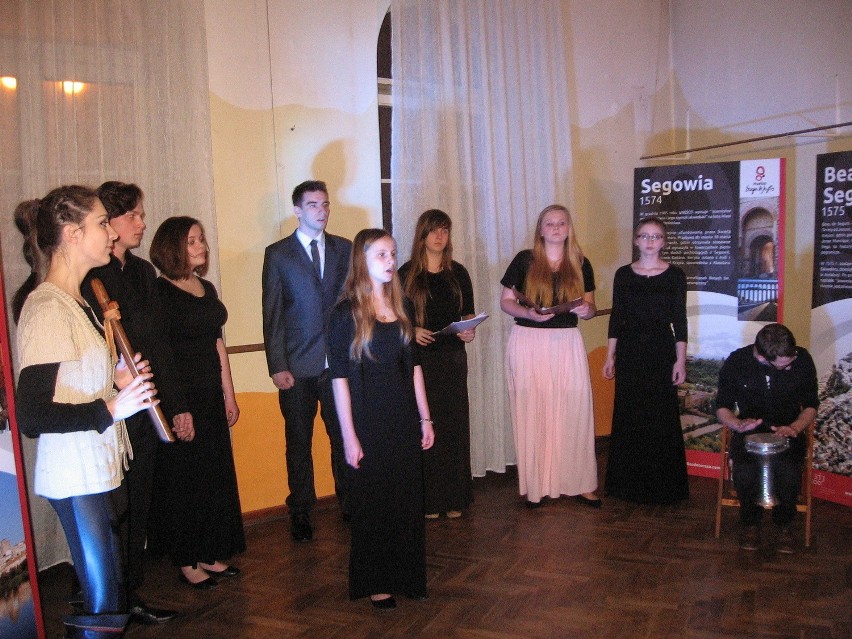 Recital muzyki dawnej zaprezentowała Grupa Wokalna...