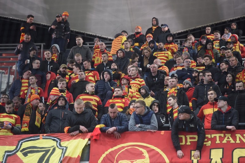 Legia - Jagiellonia. Kibole Jagi zatrzymani. Na wyjazdowy...