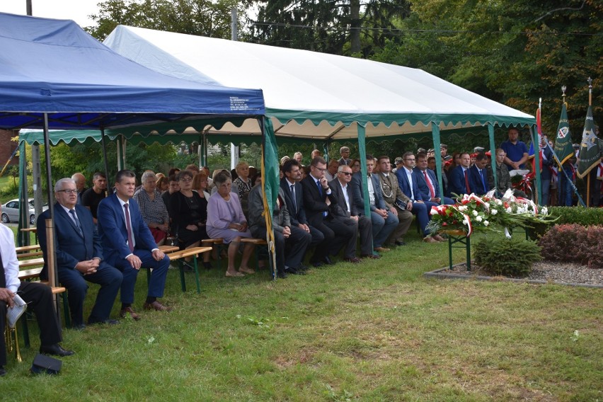 Gmina Opatowiec pamięta o bohaterach. Uroczystości w Kocinie, Charabinowicach i Ksanach [ZDJĘCIA]  