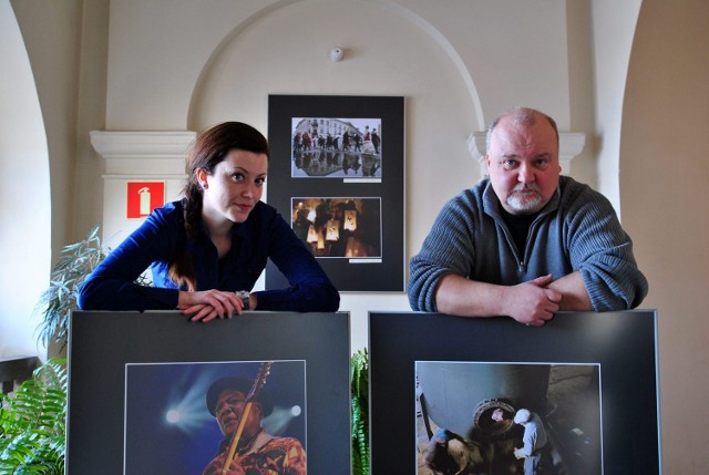 Małgorzata Genca i Jacek Babicz zapraszają na wystawę w ratuszu