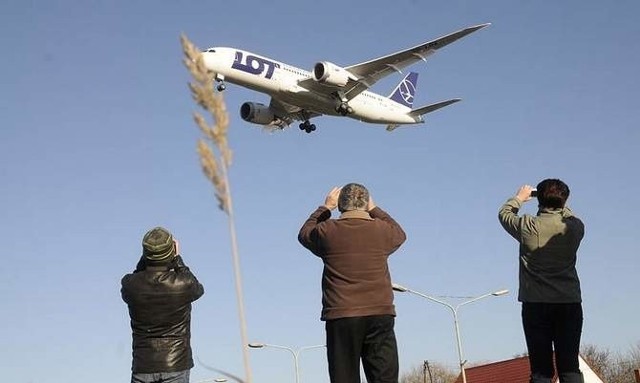 Dreamliner wyląduje dzisiaj w Goleniowie.