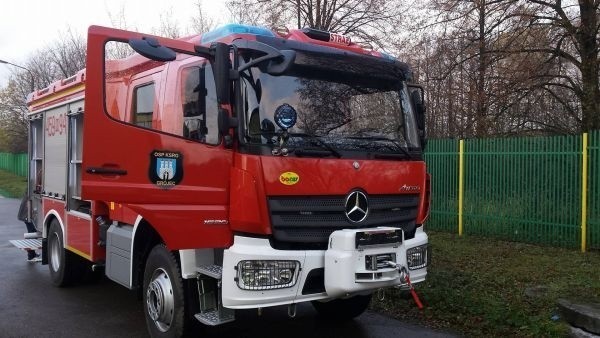 Ten Mercedes zastąpi 33 letniego Stara 244, który służy grójeckim strażakom  33 lata.