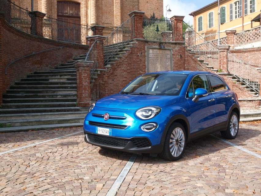 Nowe silniki, nowe wersje i więcej w standardzie. Fiat 500X...