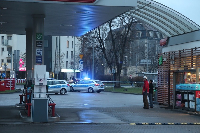 Niewybuch na stacji benzynowej Orlenu przy ul. Ślężnej
