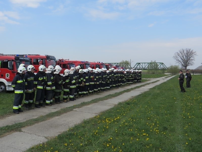 Strażacy ćwiczyli w Olzie
