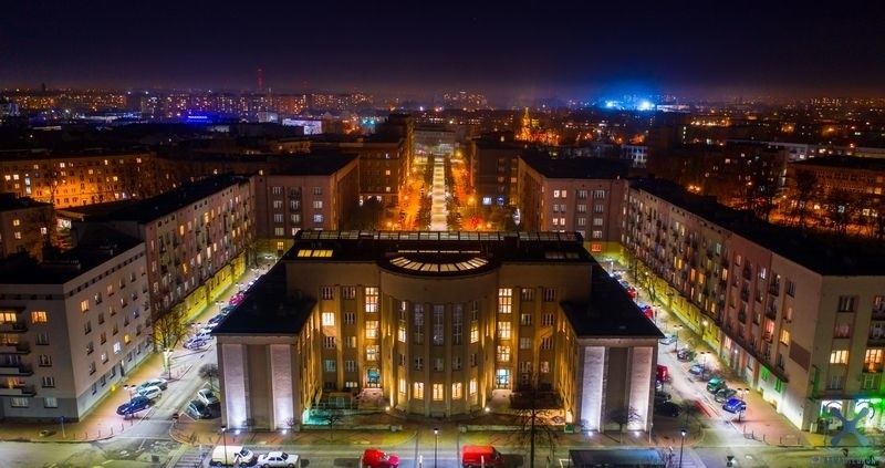 Sosnowiec. Al. Zwycięstwa, budynek Urzędu Miejskiego....