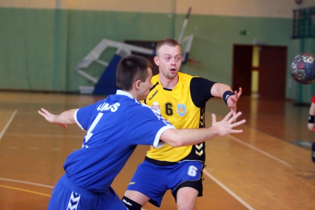 Karol Sikorski (nr 6) zawodnik Delty Radom zagra w akademickich mistrzostwach Polski w barwach AZS Politechnika Radom.