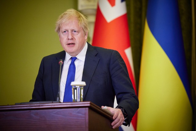 Boris Johnson: To barbarzyńska inwazja Putina przestraszyła rynki energii
