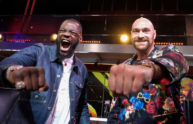 Deontay Wilder - Tyson Fury. Transmisję walki obejrzymy na żywo w TVP. Dostępna będzie również relacja online.