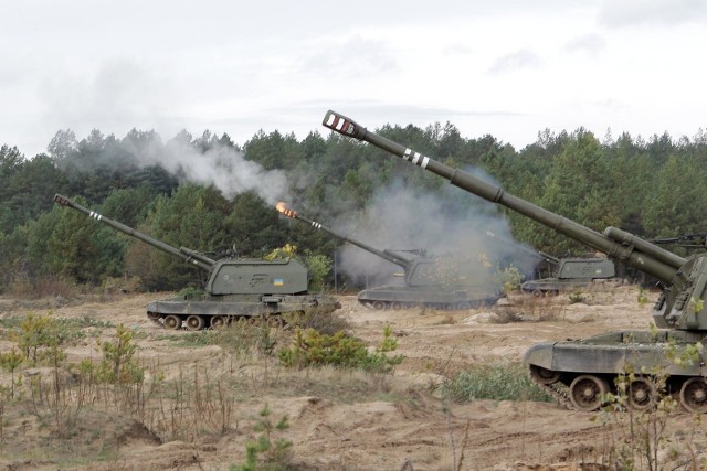 Ukraińska artyleria skutecznie powstrzymuje Rosjan.
