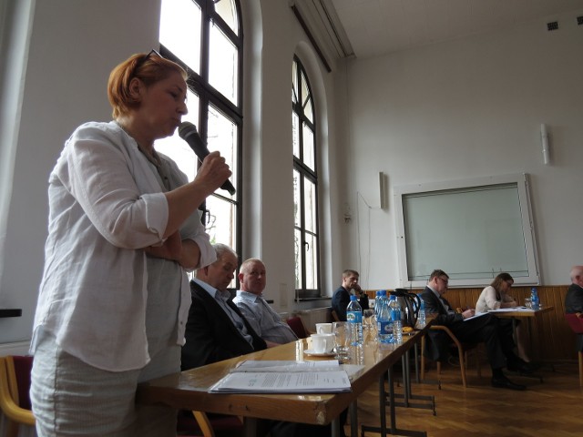 Mirka Karpowicz zabrała głos podczas sesji.