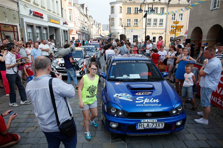 Tak w ostatnich latach prezentowały się samochody podczas...