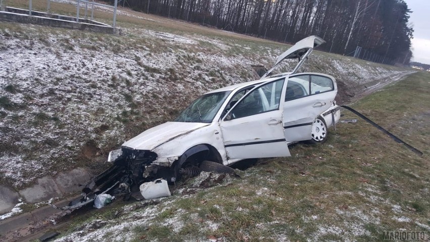 Wypadek na autostradzie A4 pod Opolem. Skoda rozbiła się o...