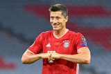 Robert Lewandowski gol na YouTube (WIDEO). Bayern Monachium - FC Augsburg 5:2. Bundesliga skrót