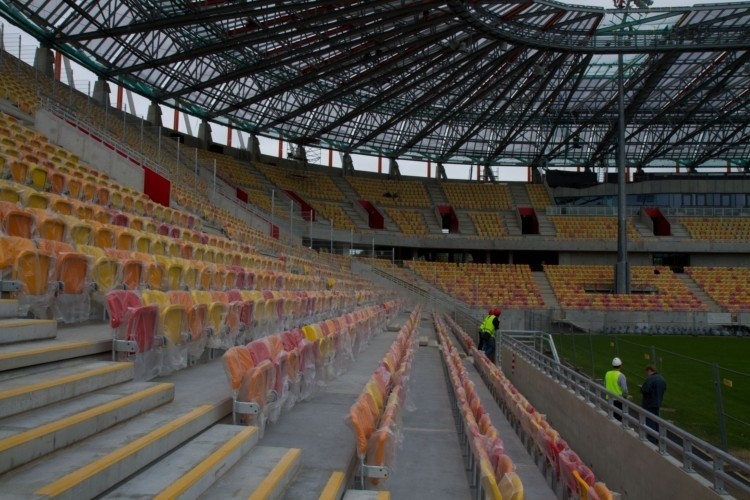 Stadion miejski. Pierwszy etap zakończony (zdjęcia, wideo)