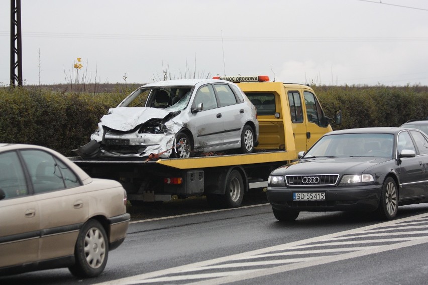 Koszmarny wypadek w Czeladzi. Zginęły dwie osoby po...