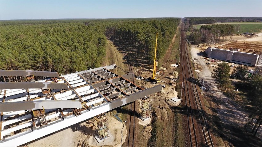 Kładą beton na obwodnicy Bydgoszczy. Zdjęcia z wielkiego placu budowy S5