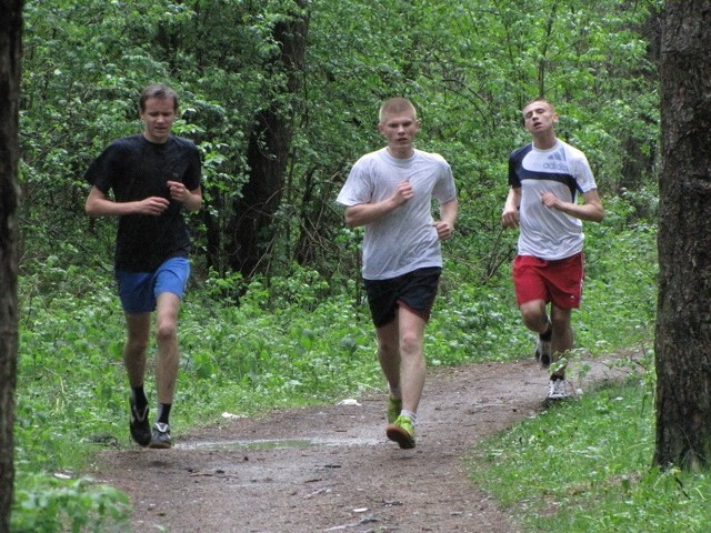 Po wakacyjnej przerwie biegacze znów zawitają na małkińskie, leśne ścieżki.
