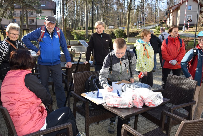 Akcja sprzątania rozpoczęła się w głuchołaskim zdroju, przy...